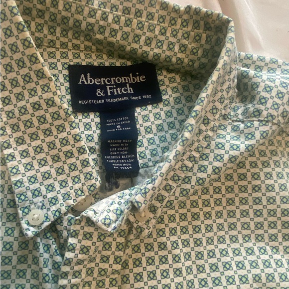 Abercrombie and Fitch shirt Bundle sz S & L - Picture 2 of 9